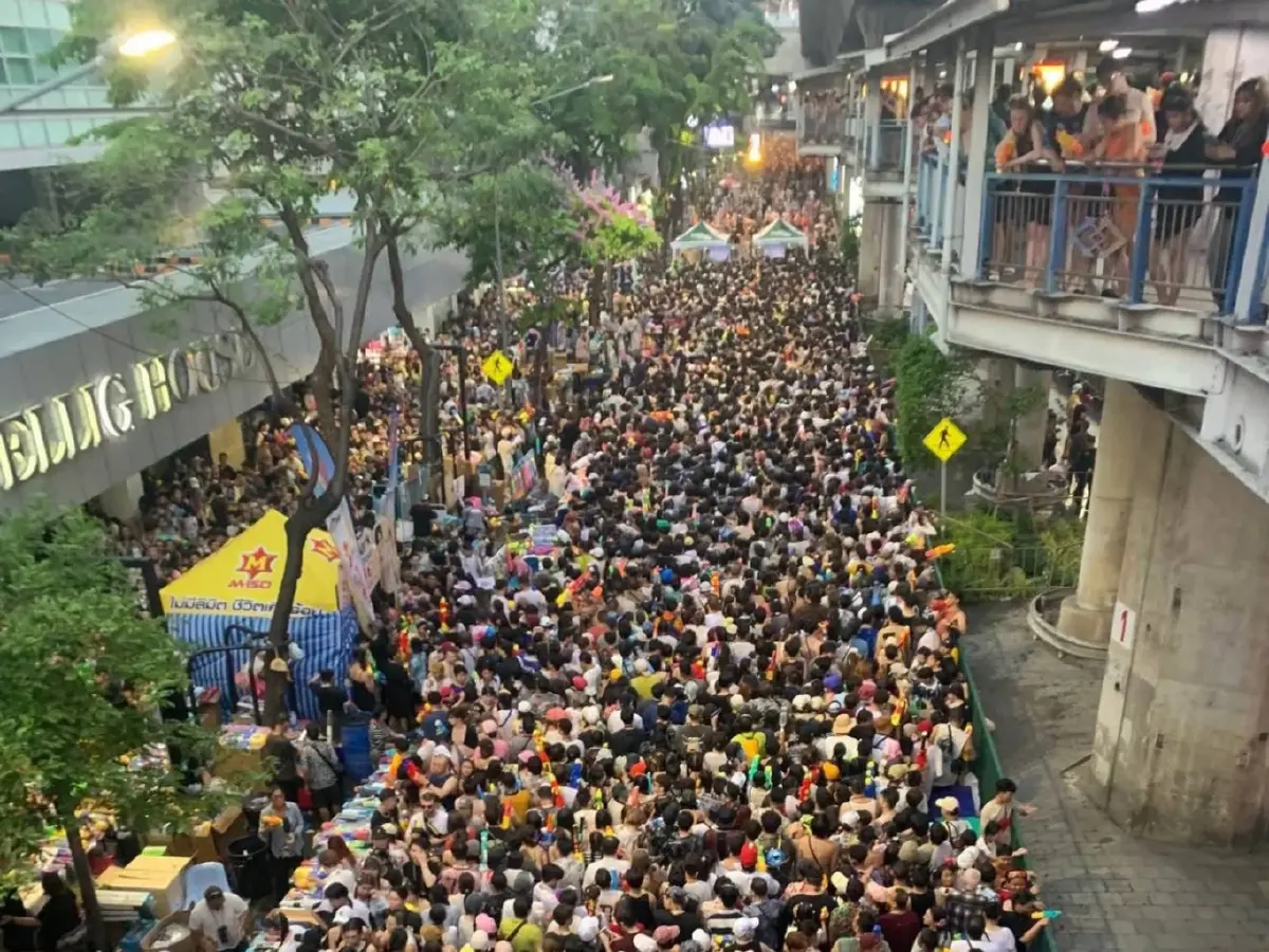 คนทะลักล้าน สงกรานต์ 69 รถไฟฟ้าแตก สยาม สีลม ไอคอนสยาม แชมป์คนแน่น