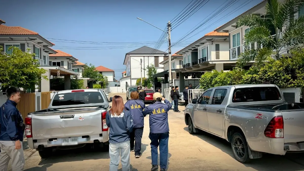 ยึดเงินสดนับล้าน อายัดทรัพย์บ้านที่ดิน จับผัวเมียค้ายาบ้าบางบอน