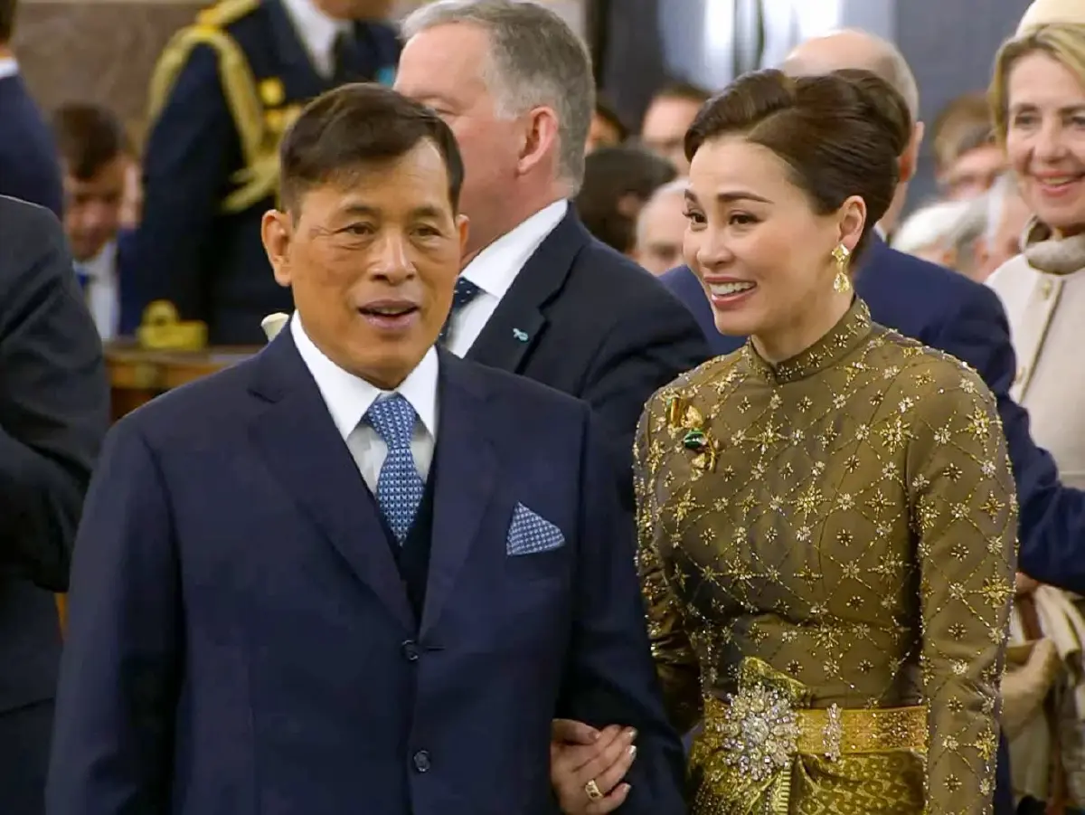 ‘ในหลวง-พระราชินี’ ทรงร่วมพิธีสรรเสริญ ขอบคุณพระเจ้า วันคล้ายวันพระราชสมภพ กษัตริย์สวีเดน