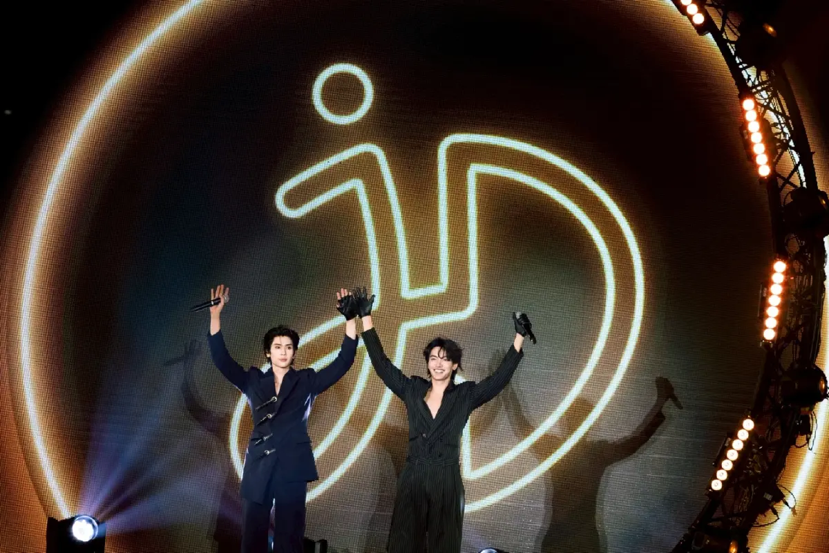 ‘จุง-ดัง’ ส่งแฟนคอน ‘JOONG DUNK EYES ON YOU FANCON’ ขึ้นเทรนด์โลก 2 วันติด