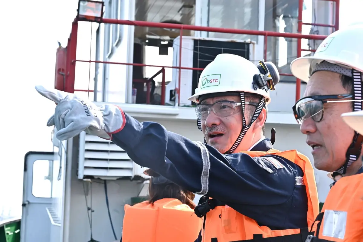 เปิดภาพ! เรือขนส่งน้ำมันดิบ ถึงท่าเรือโรงกลั่นน้ำมันบางจาก ศรีราชา