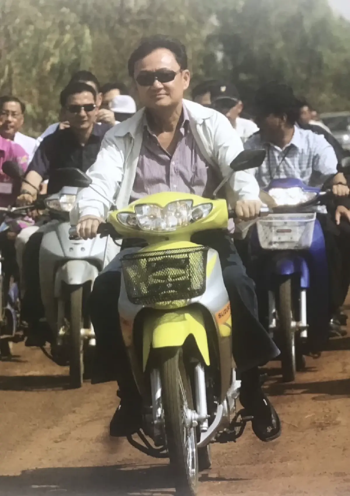 ‘แดงอีสาน’ ฝันใหญ่ ปั้น ’เชน‘ ทาบ ‘พ่อใหญ่แม้ว’