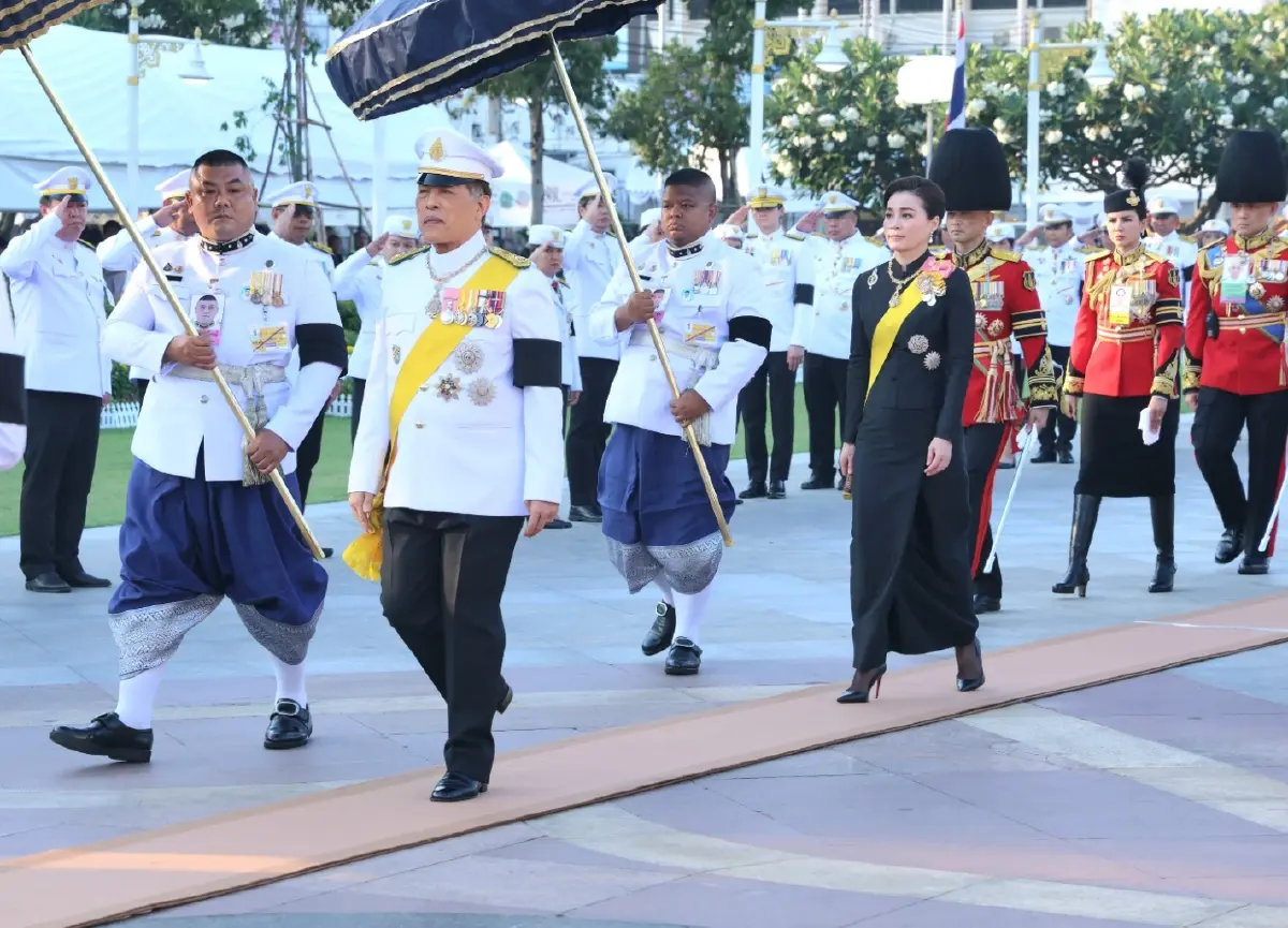 ในหลวง-พระราชินี เสด็จฯ ไปในการพระราชพิธี วันจักรี 2569