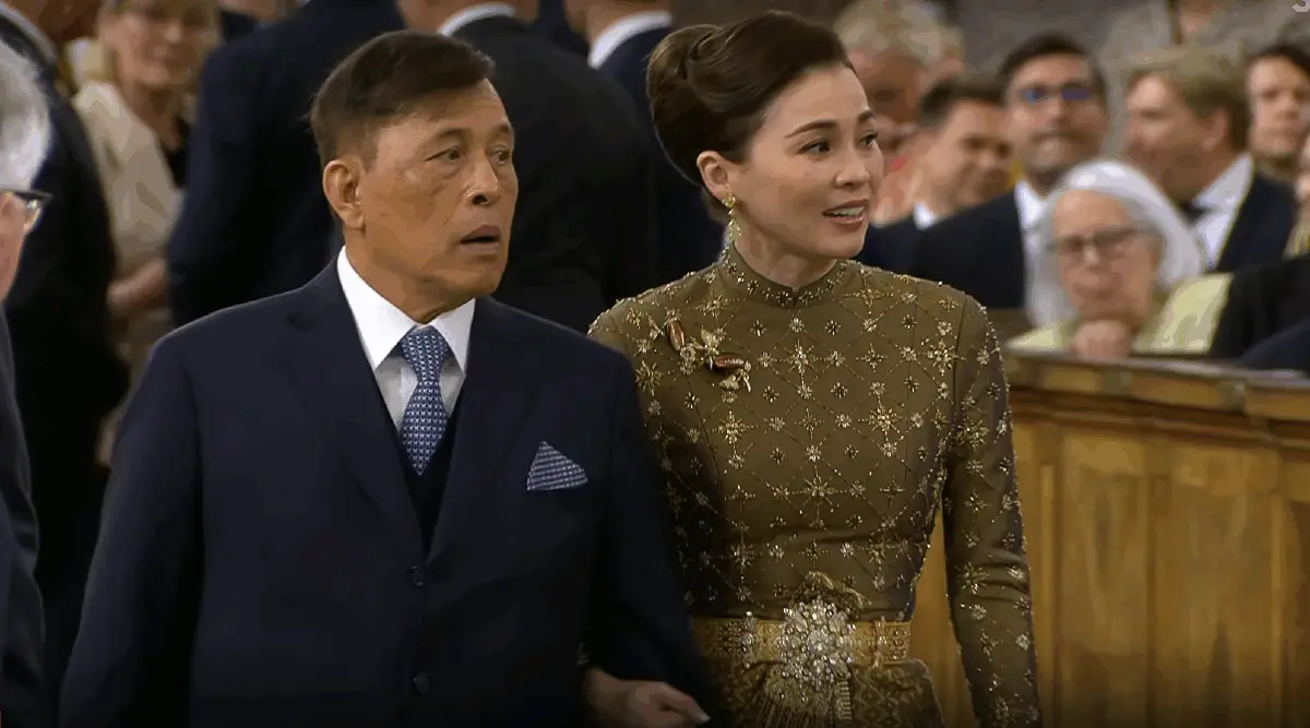 ‘ในหลวง-พระราชินี’ ทรงร่วมพิธีสรรเสริญ ขอบคุณพระเจ้า วันคล้ายวันพระราชสมภพ กษัตริย์สวีเดน