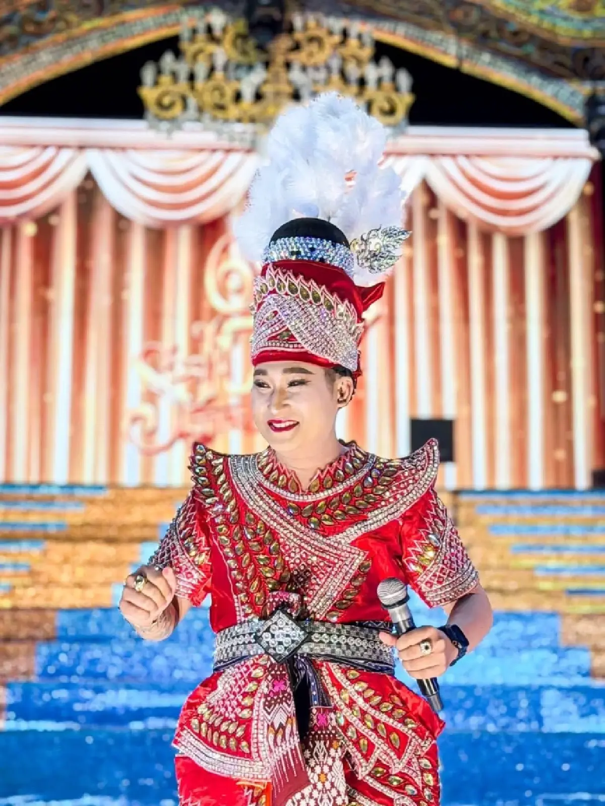 'ลิ้ง' ผู้แทนไทบ้าน สิ้นยุค 'สส.เสาไฟฟ้า' แดงอีสาน