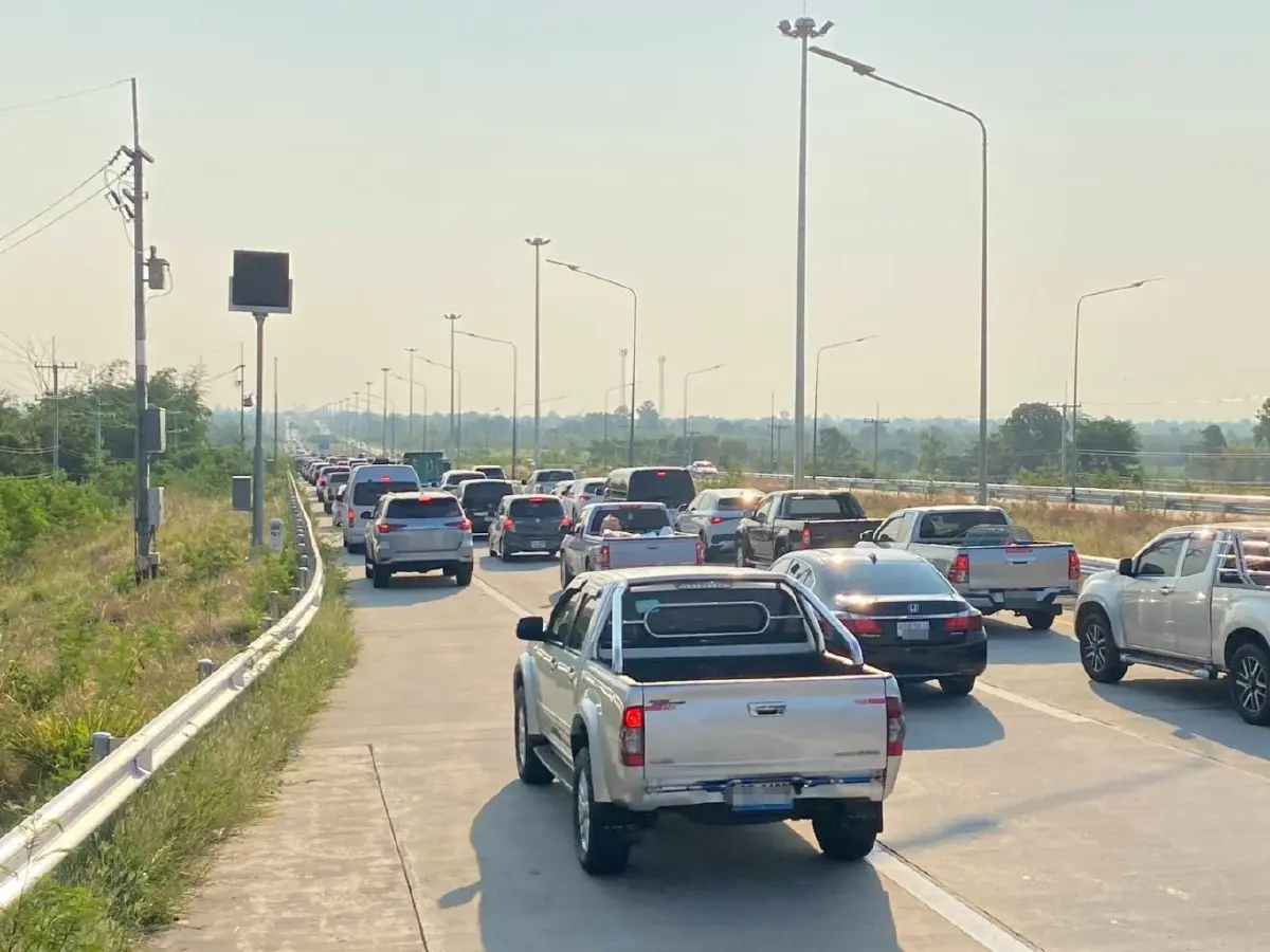 เช็กเส้นทางกลับบ้านสงกรานต์ 69 รถติดมาก ถนนมิตรภาพ มอเตอร์เวย์ M6