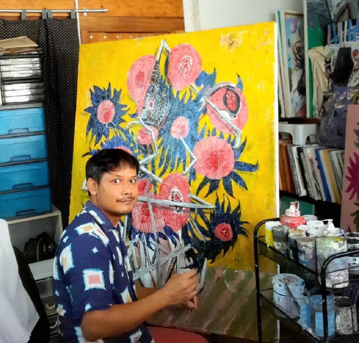 พินิจพันธุ์ : วิทย์กับศิลป์ในภาพหุ่นนิ่งของ ‘พีรเวทย์ กระแสโสม’