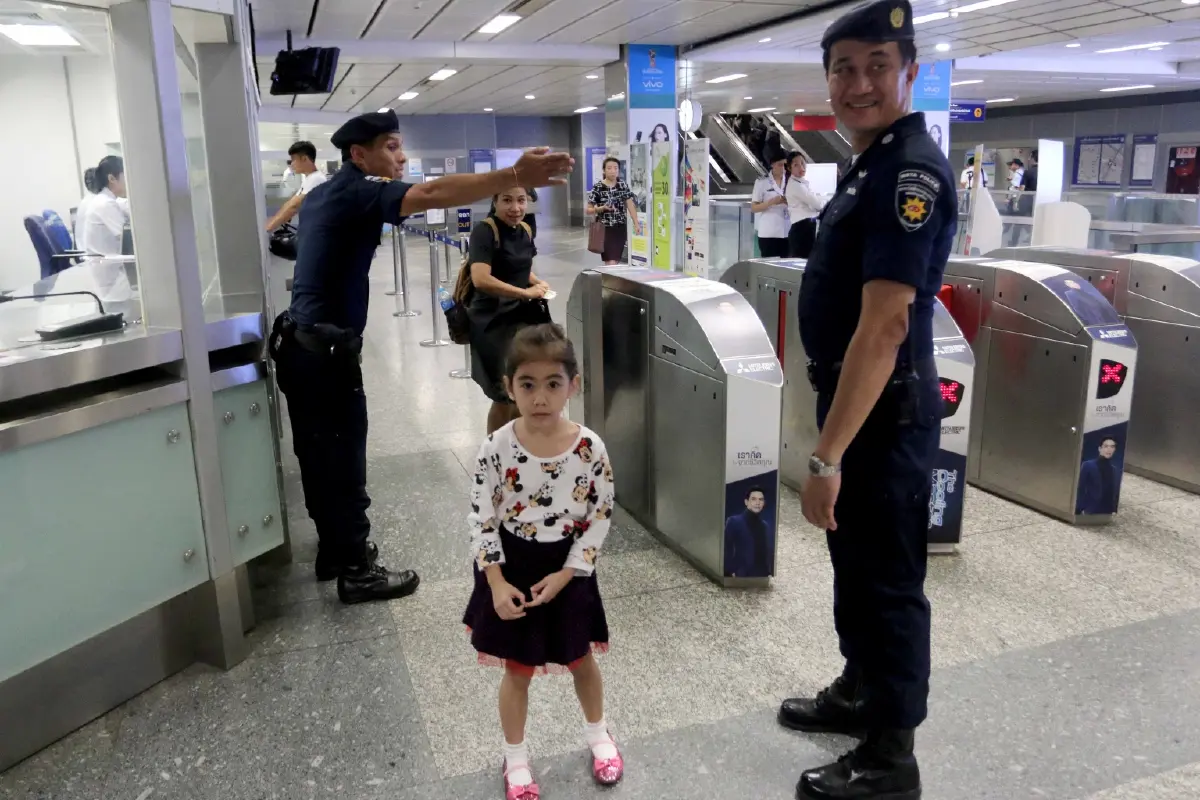 เปิดเงื่อนไข ให้สิทธิ์เด็ก ขึ้นรถไฟฟ้า MRT ฟรี เริ่มวันสงกรานต์ 69