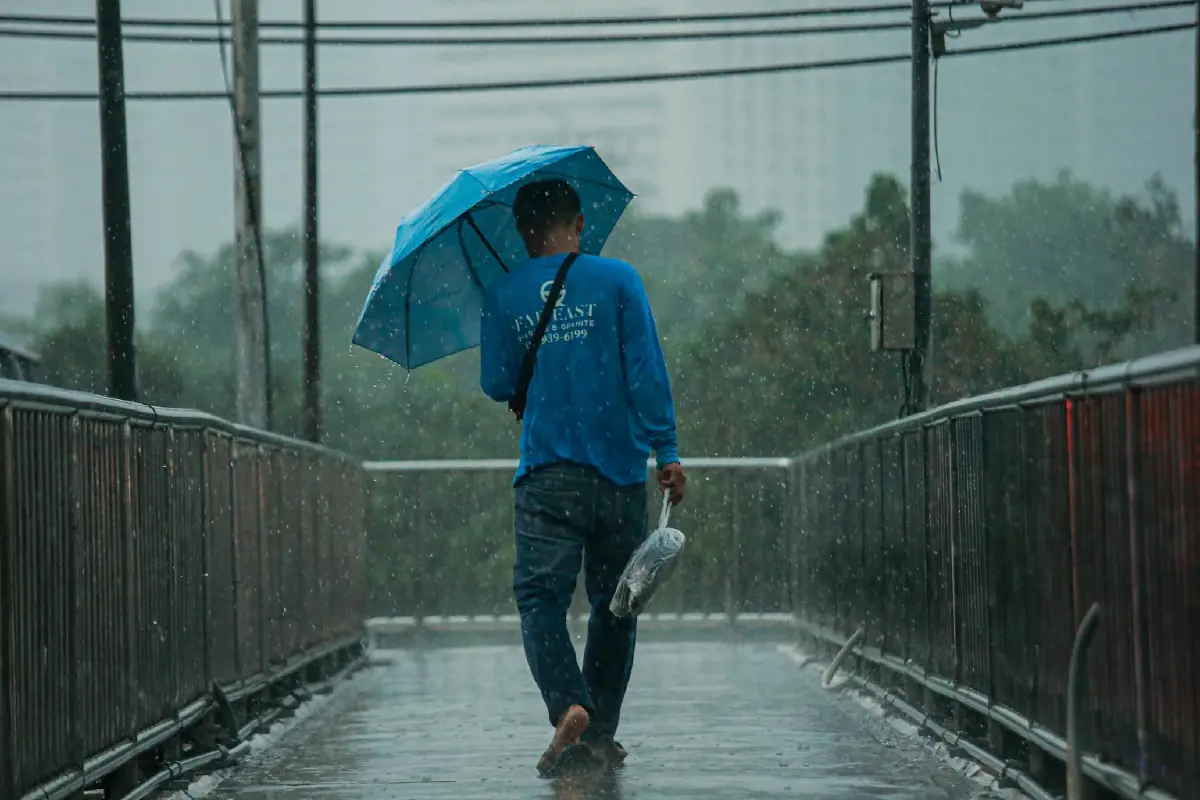 อุตุฯ ประกาศ ฉ.5 พายุฤดูร้อน ถล่มไทย 48 จังหวัด รายชื่อพื้นที่สีแดง