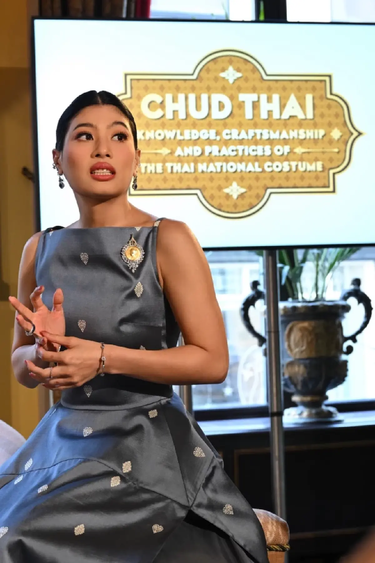 'เจ้าฟ้าสิริวัณณวรีฯ' ถ่ายทอดองค์ความรู้ 'วิวัฒนาการของชุดไทยและผ้าไทย'