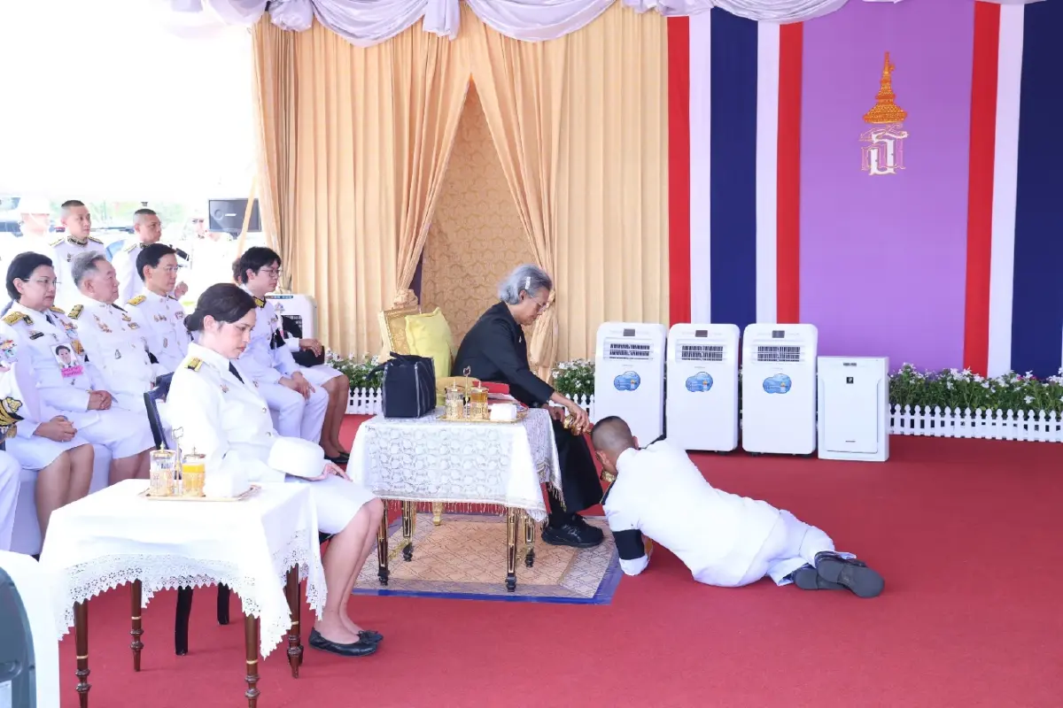 กรมสมเด็จพระเทพฯ ทรงประกอบพิธียกเสาพระเมรุมาศ ในการพระราชพิธีถวายพระเพลิงพระบรมศพฯ