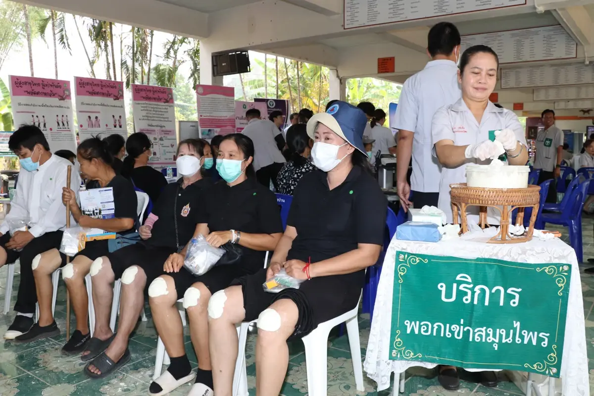 สมเด็จเจ้าฟ้าฯ กรมพระศรีสวางควัฒนฯ ทรงเสด็จเยี่ยมหน่วยแพทย์ พอ.สว.