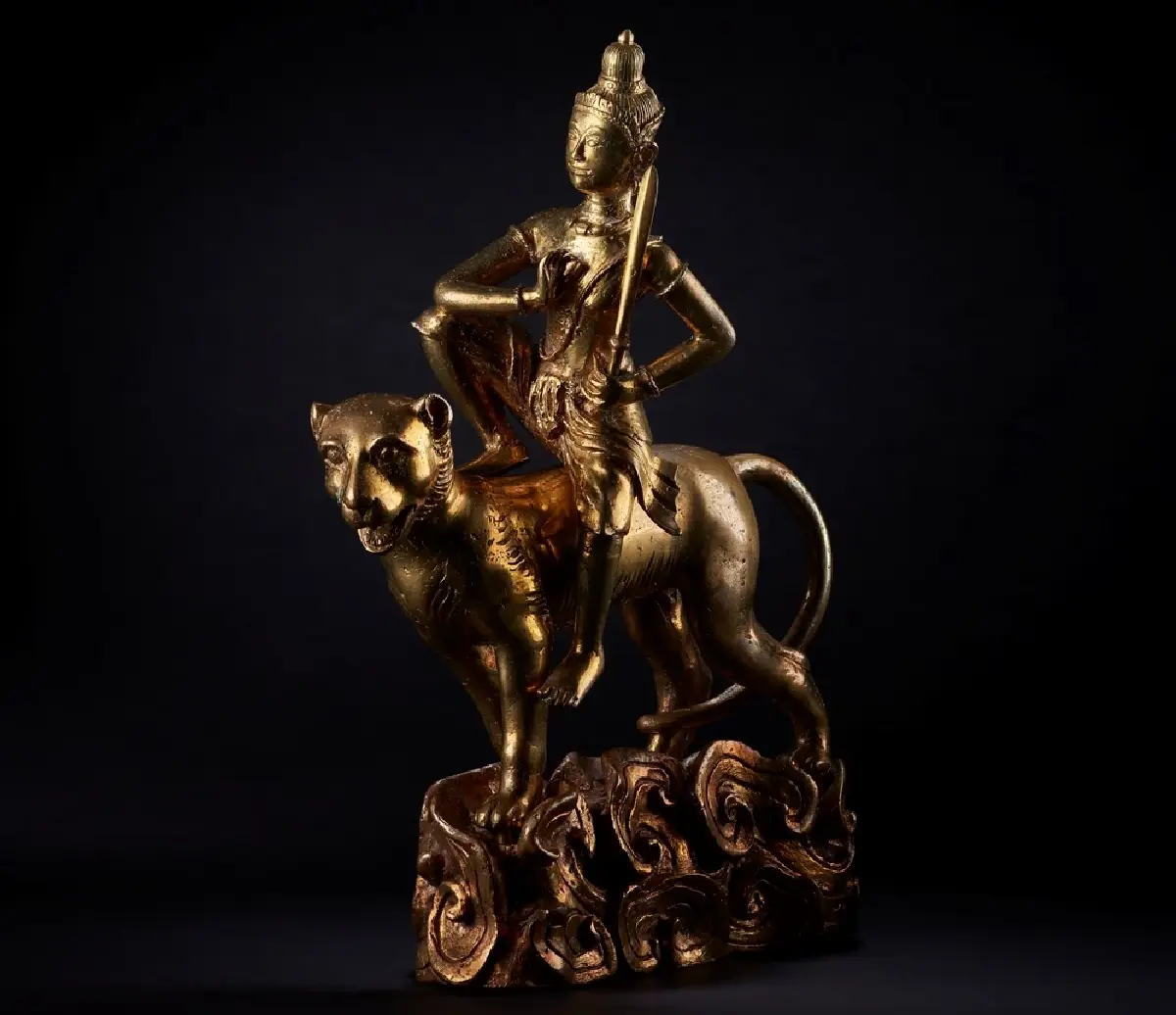 วันสงกรานต์ : สรงน้ำพระธาตุ - เทวดานพเคราะห์ สิริมงคลรับปีใหม่ไทย