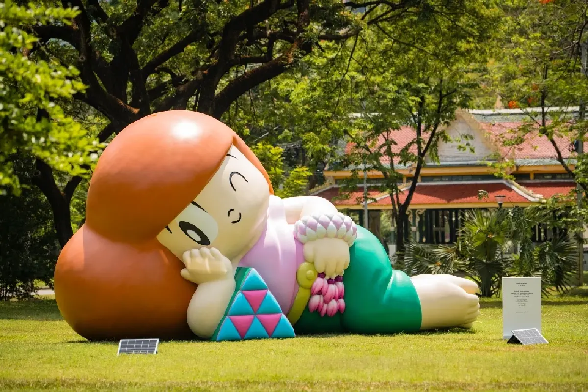 ครั้งแรก ลานเล่นน้ำสงกรานต์ Crybaby อาร์ตทอยยักษ์ในสวนลุมพินี