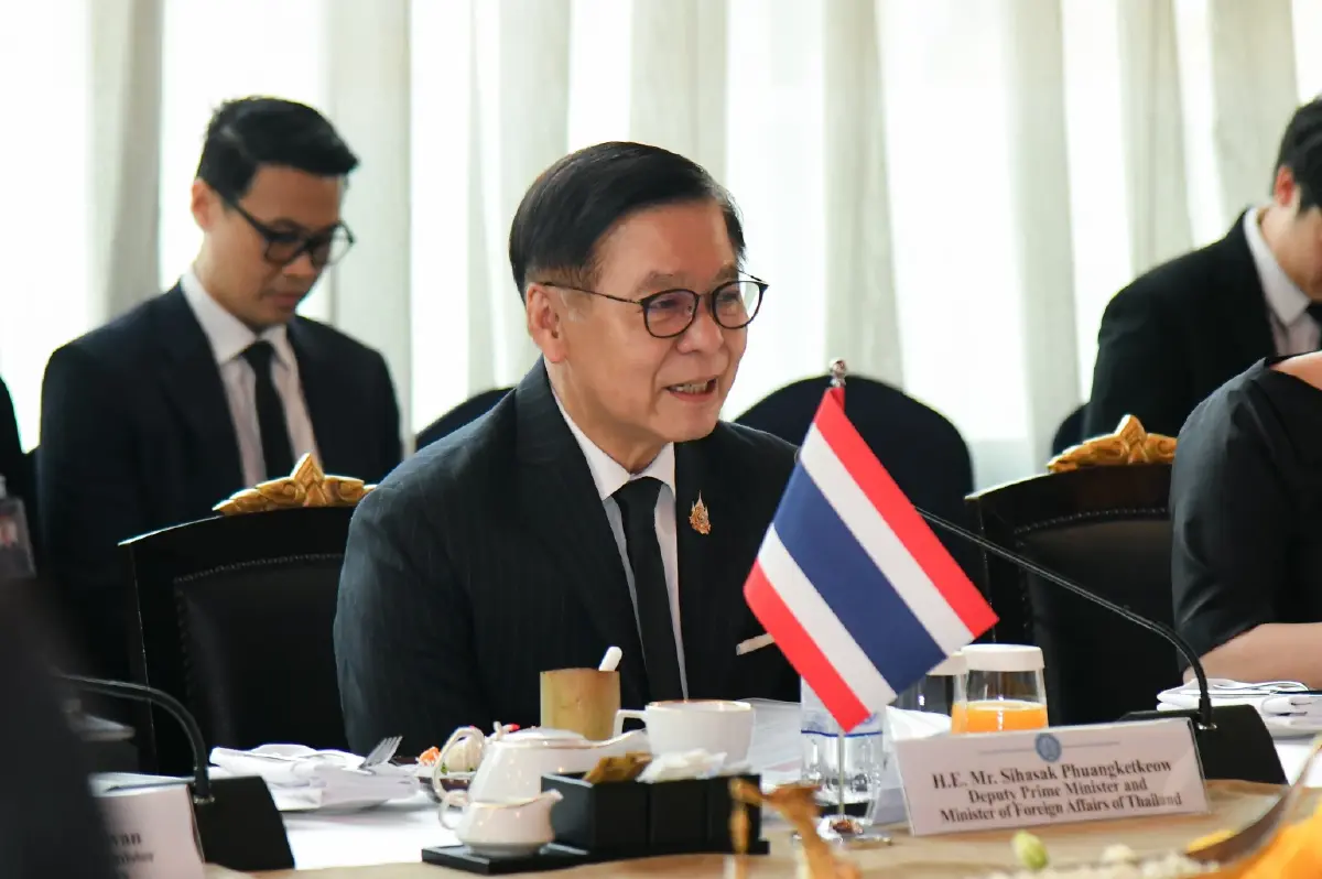 ‘สีหศักดิ์’ หารือ ‘หวัง อี้’ รอบด้าน เตรียมประชุมไม่เป็นทางการที่กระบี่ บ่ายนี้