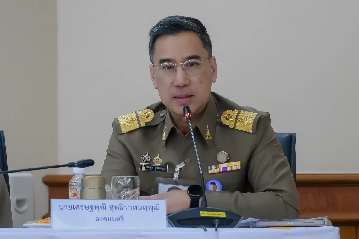‘คณะองคมนตรี’ ให้คำแนะนำ รับมือภัยพิบัติ ‘อนุทิน’ ปลื้ม เป็นเกียรติอย่างสูง