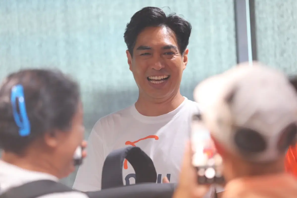 'โจ-วิโรจน์' ขน ส.ก.เปิด Action Plan 50 วาระเขต สู้ศึกเมืองหลวง