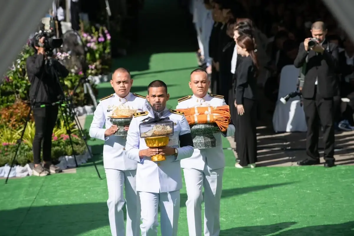 ครอบครัวบุญญามณี น้อมสำนึกพระมหากรุณาธิคุณสมเด็จพระเจ้าอยู่หัวฯ พระราชทานเพลิงศพ นางกัลยา บุญญามณี