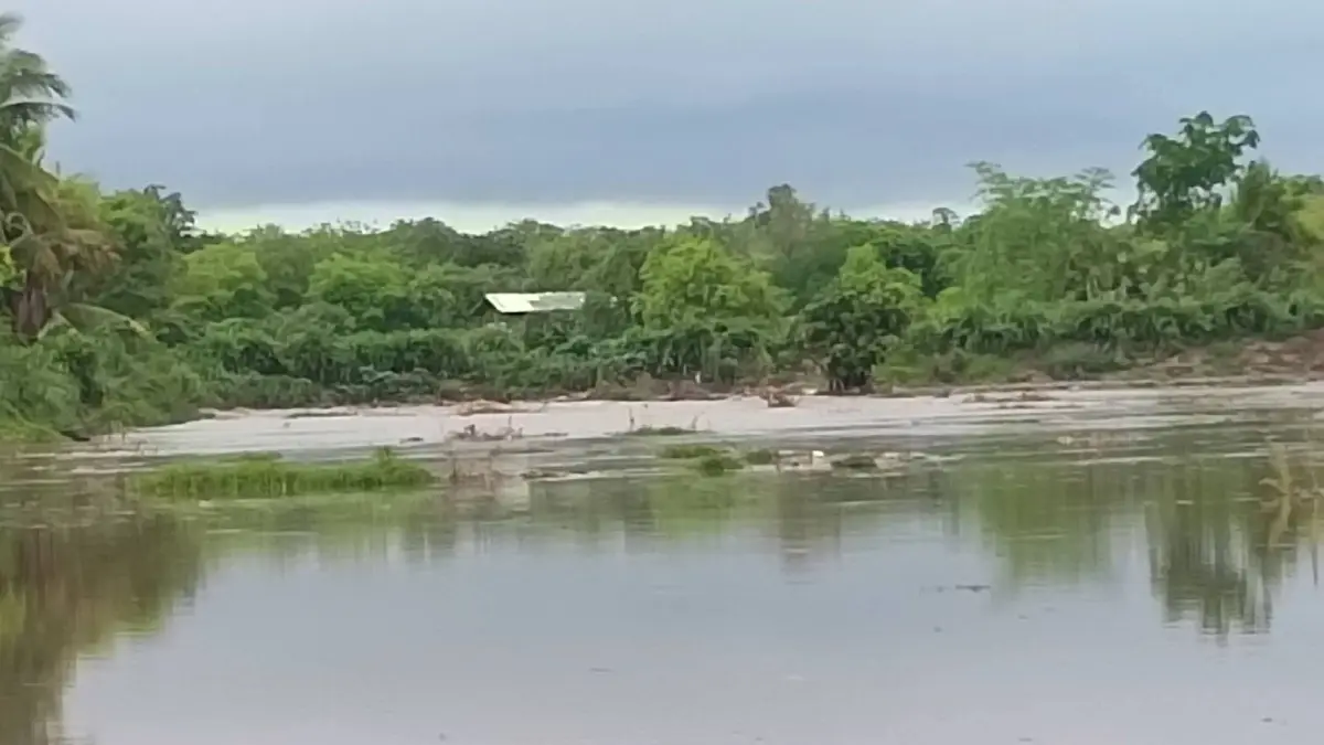 ฝนตกหนักเพชรบูรณ์ น้ำป่าทะลักจม 3 ตำบล ชาวบ้านหนีน้ำท่วมวุ่น