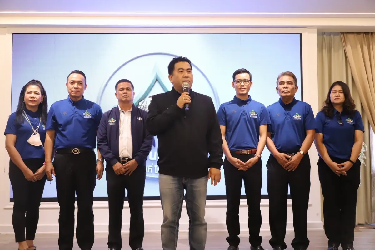 เปิดตัวทีม 'มีนบุรีพึ่งได้' สู้ศึกเมืองหลวง 'สมเกียรติ' ลั่น 'มีนบุรี 5D'