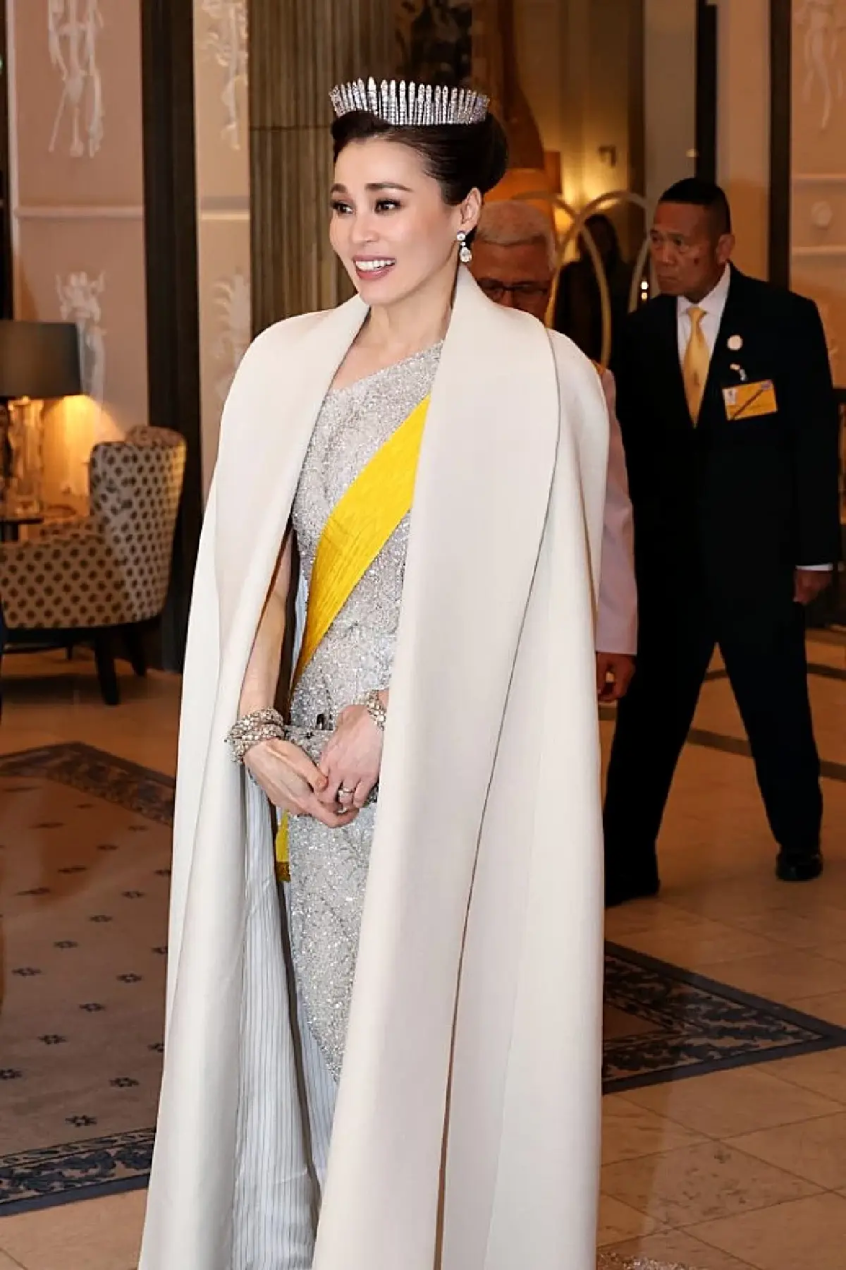 ชวนประชาชนร่วมลงนามถวายพระพรชัยมงคล “พระราชินี” เฉลิมพระชนมพรรษา 4 รอบ