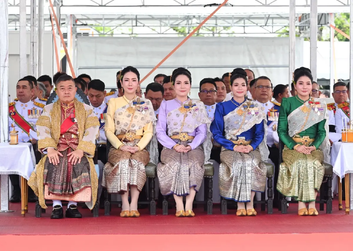 ในหลวง-ราชินี เสด็จพระราชพิธีแรกนาขวัญ วันพืชมงคล 2569