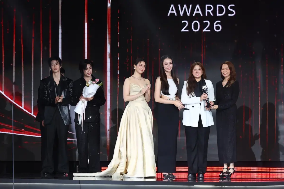‘เดอะสโตน’ - ‘สงคราม ส่งด่วน’ กวาดรางวัล ‘คมชัดลึก อวอร์ด’