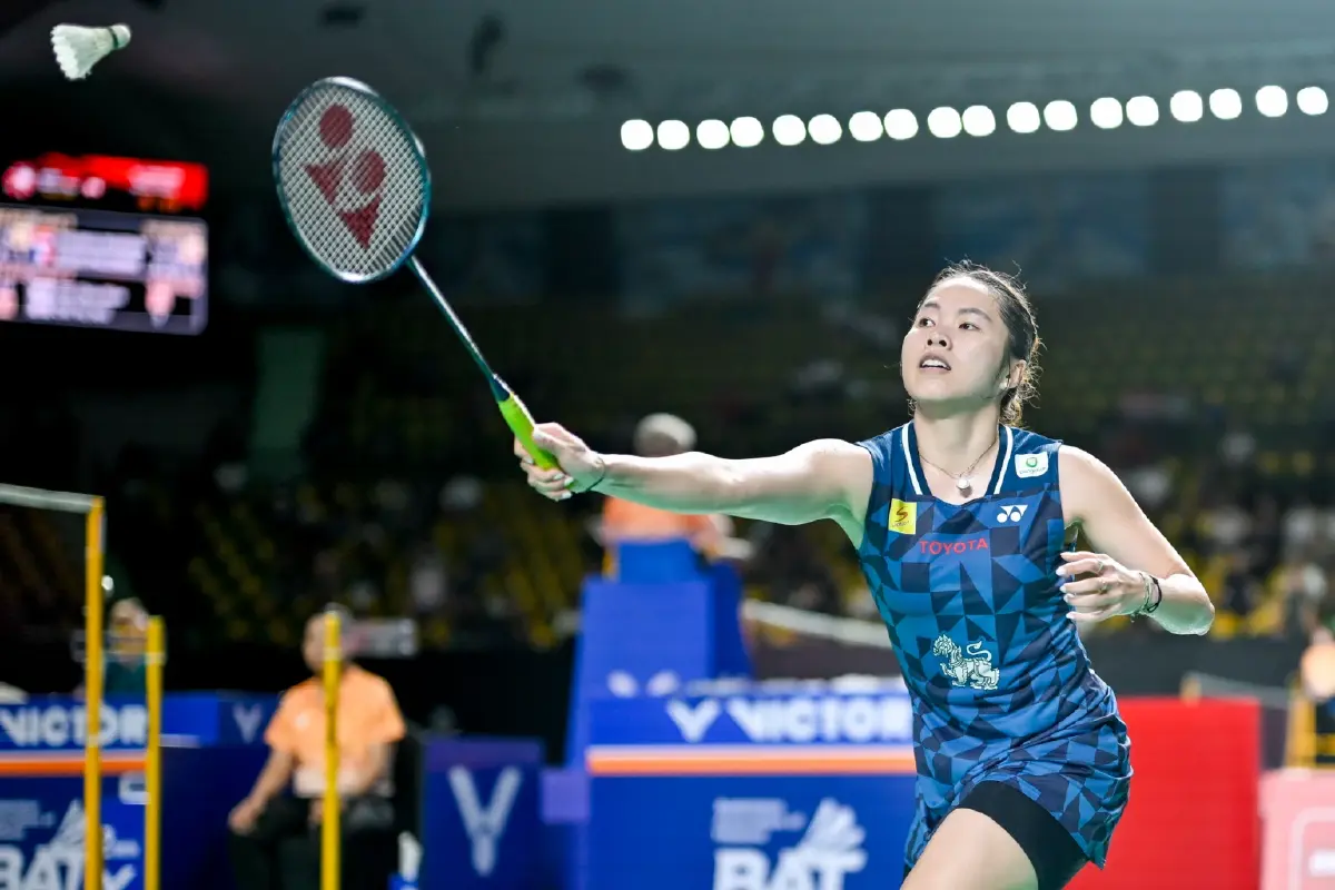เมย์ รัชนก เฉือนอินโดฯ 2-1 เกม ทะลุ 8 คนสุดท้าย THAILAND OPEN 2026