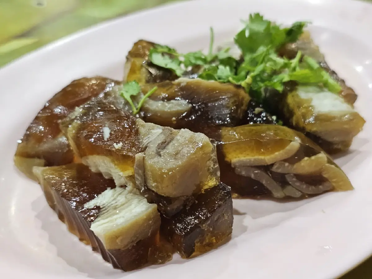 ‘มะระผัดไข่’ รสชาติถูกใจที่ ‘กอชุนฮวด’ ร้านข้าวต้ม มิชลิน 4 ปีซ้อน