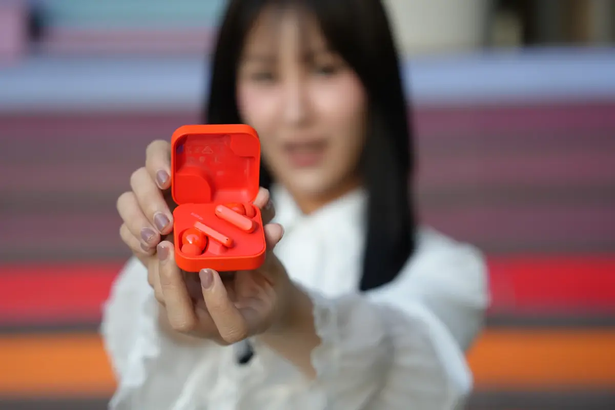 สุดจ๊าบ! รีวิว 'CMF Buds 2a' หูฟังราคาดี ดีไซน์เด่น เน้นพลังเสียง