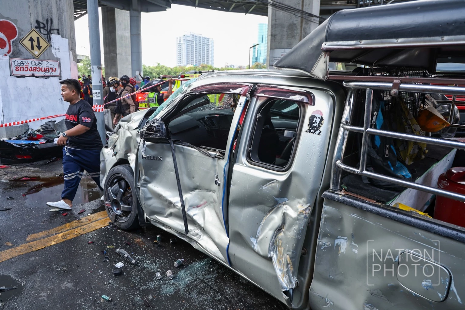 ด่วน! เกิดอุบัติเหตุ รถไฟชนรถเมล์ ไฟลุกท่วม เสียชีวิตหลายราย หลีกเลี่ยงเส้นทาง
