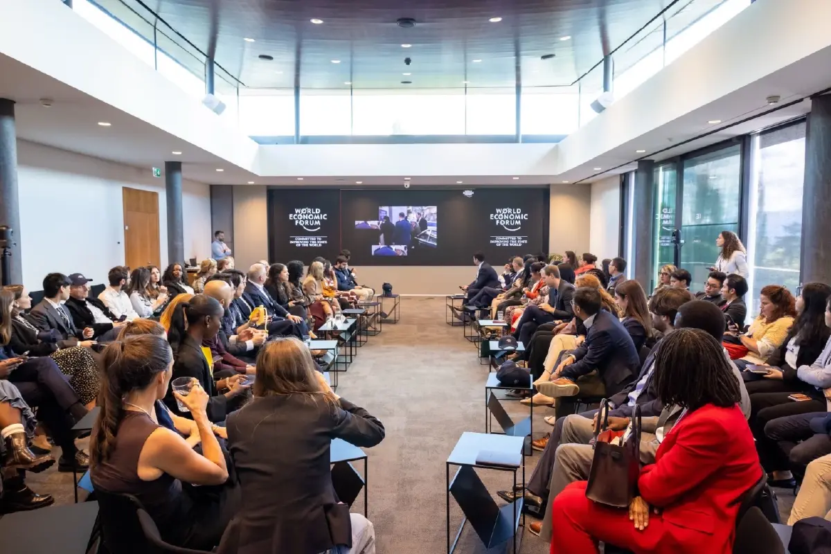 ท๊อป จิรายุส เดินทางประชุม Young Global Leaders Class of 2026