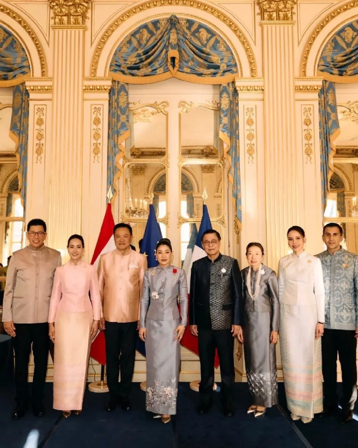 ฝรั่งเศสทูลเกล้าฯ ถวายเครื่องอิสริยาภรณ์ แด่ เจ้าฟ้าสิริวัณณวรีฯ