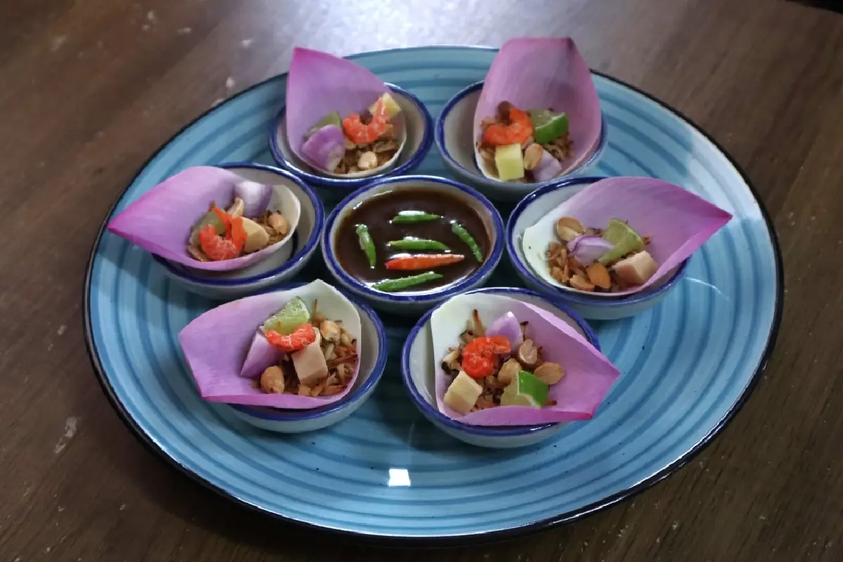 เที่ยวพิพิธภัณฑ์บ้านกุฎีจีน กินขนมจีนโปรตุเกสบ้านสกุลทอง