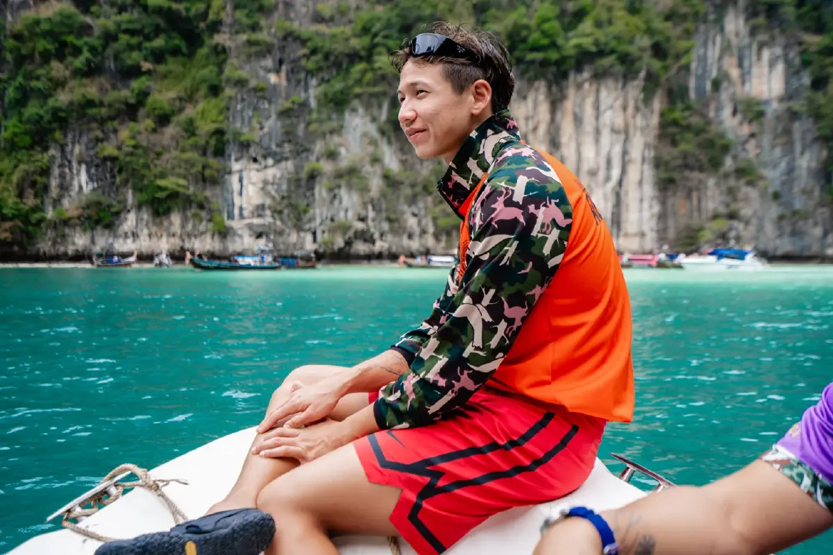 รู้จัก 'ทราย สก๊อต' ให้มากกว่าดราม่าล่าสุด จากมนุษย์เงือก สู่นักอนุรักษ์ และ คนดังในสังคม