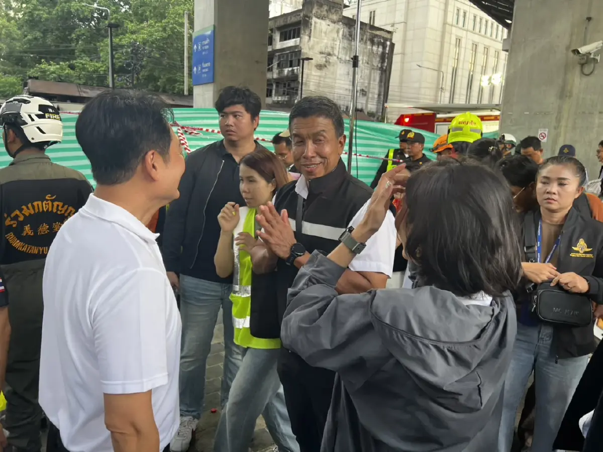 'อนุชา' รุดลงพื้นที่เหตุรถไฟชนรถเมล์ แสดงความเสียใจผู้สูญเสีย