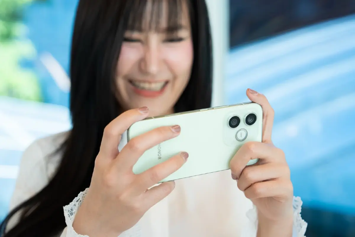 รีวิว 'HONOR 600 Lite' มือถือเก่ง AI เนรมิตทุกจินตนาการให้เป็นจริง