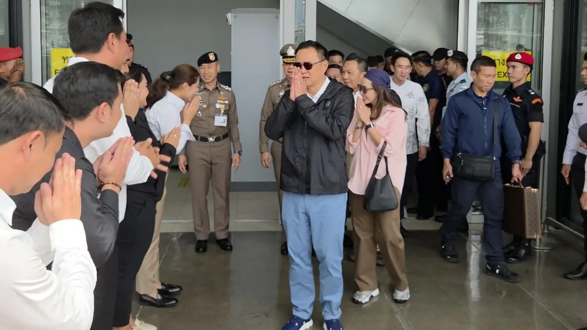 ‘อนุทิน’ ลงพื้นที่ภูเก็ต ตรวจราชการ แก้ปัญหารุกที่หาดบางเทา-หาดฟรีด้อม