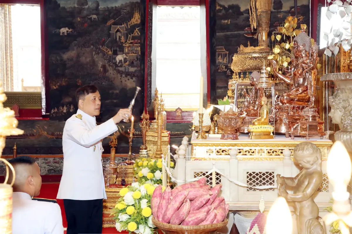 ในหลวง-พระราชินี เสด็จฯ ไปในการพระราชพิธีพืชมงคล 2569