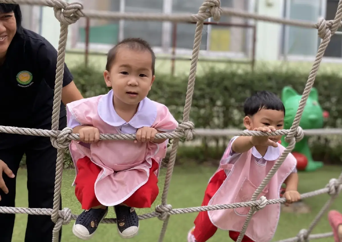 จากช่องว่างสู่โอกาส ขยายการดูแลเด็กเล็กอายุต่ำกว่า 2 ปีในประเทศไทย