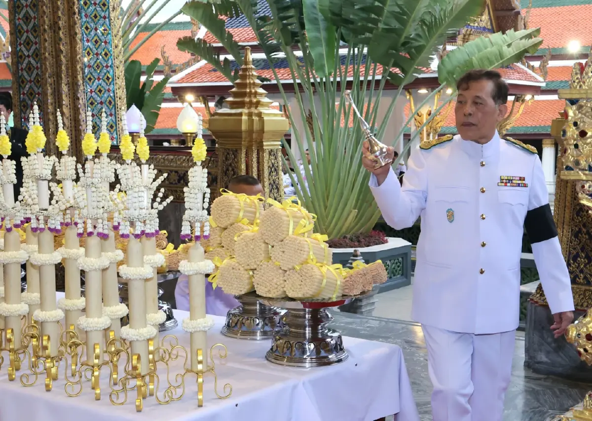 ในหลวง พระราชินี เสด็จฯ ตั้งเปรียญพระภิกษุ-สามเณร พระราชพิธีทรงบำเพ็ญพระราชกุศลวิสาขบูชา 2569