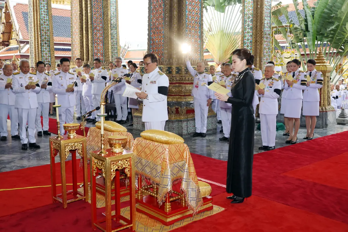 ในหลวง-พระราชินี ทรงบำเพ็ญพระราชกุศลวิสาขบูชา พุทธศักราช 2569