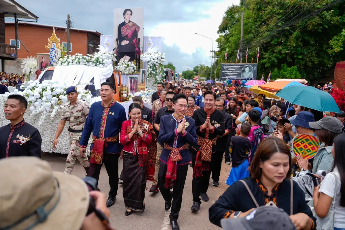 'ยศชนัน' ลุยงานวันหยุด เปิดงานบุญบั้งไฟ ดันกาฬสินธุ์เมืองเที่ยว