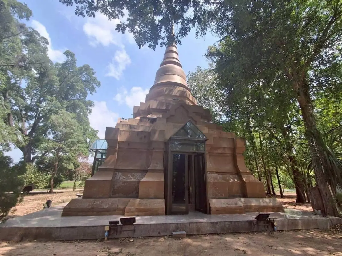 มท.2 ลงพื้นที่ “ปราสาทหลุ่งตะเคียน” โคราช สางปมพิพาทพื้นที่โบราณสถาน