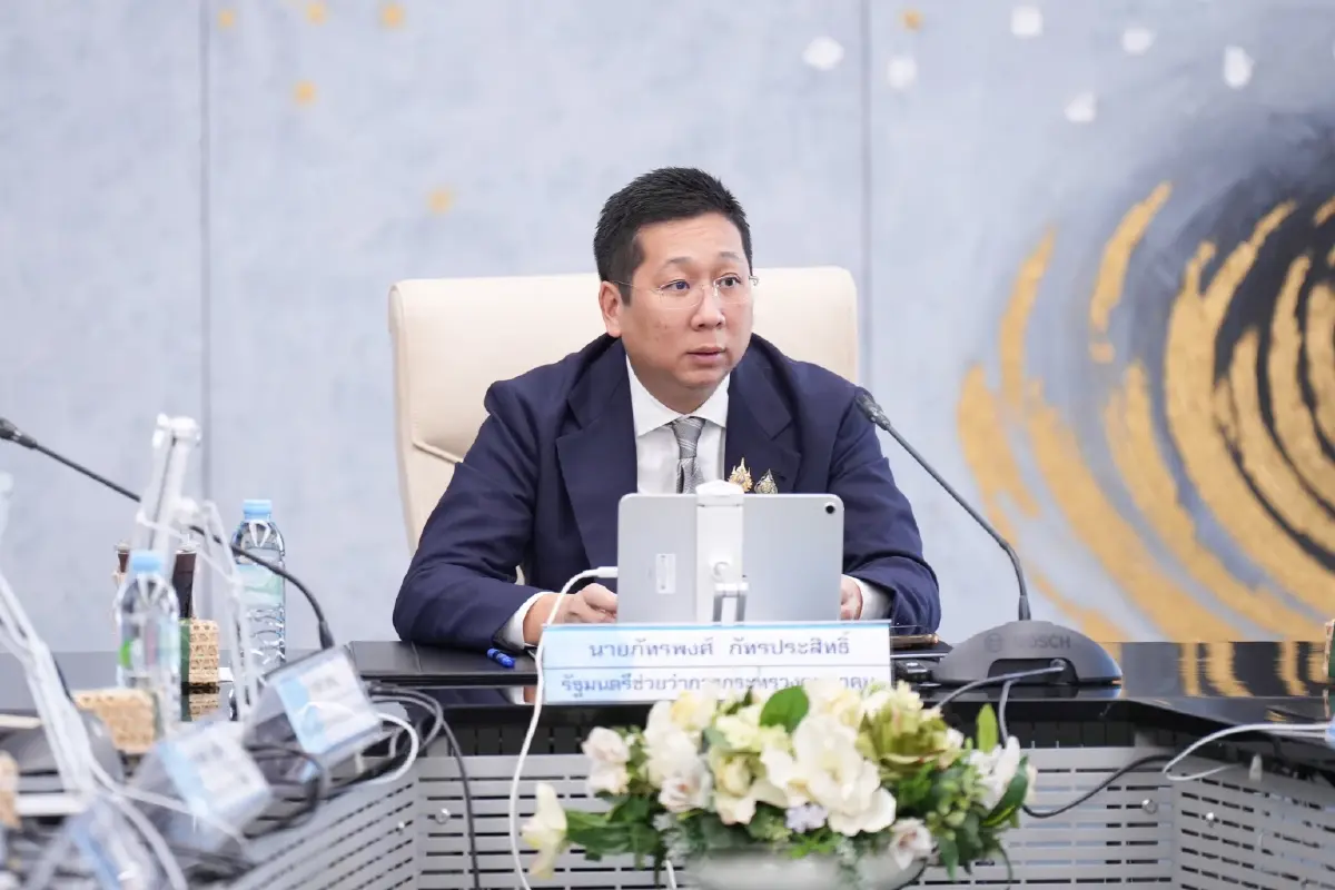 'ภัทรพงศ์' ดัน บวท.ยกระดับการบินสู่ World-class Aviation Hub