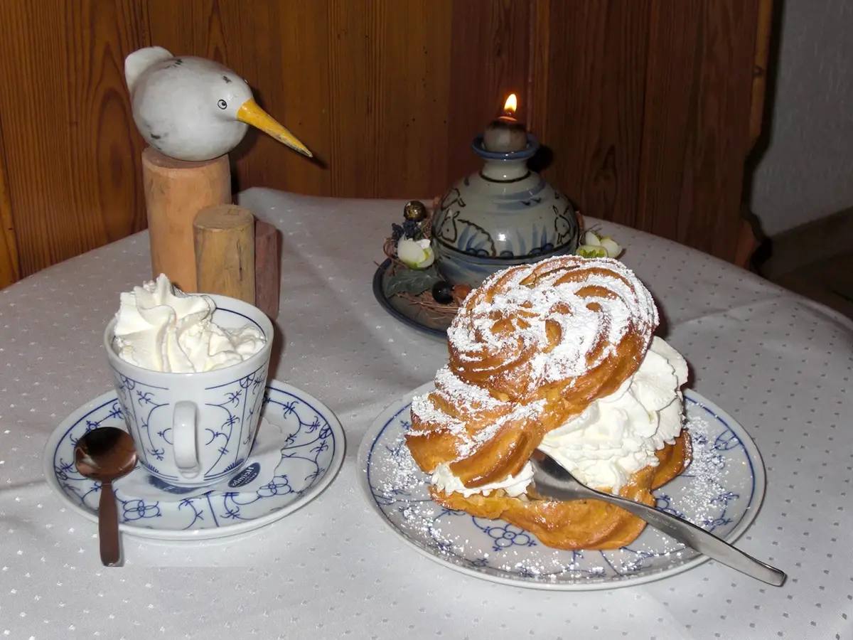'Pharisäer Kaffee' ตำนานกาแฟดังเยอรมัน ห้ามใช้ช้อนคนเด็ดขาด!