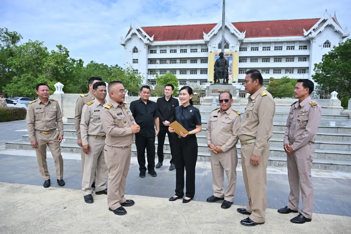 500 กำนัน-ผู้ใหญ่บ้าน ร้องผู้ว่าฯนครปฐม ลั่นปกป้องศักดิ์ศรี