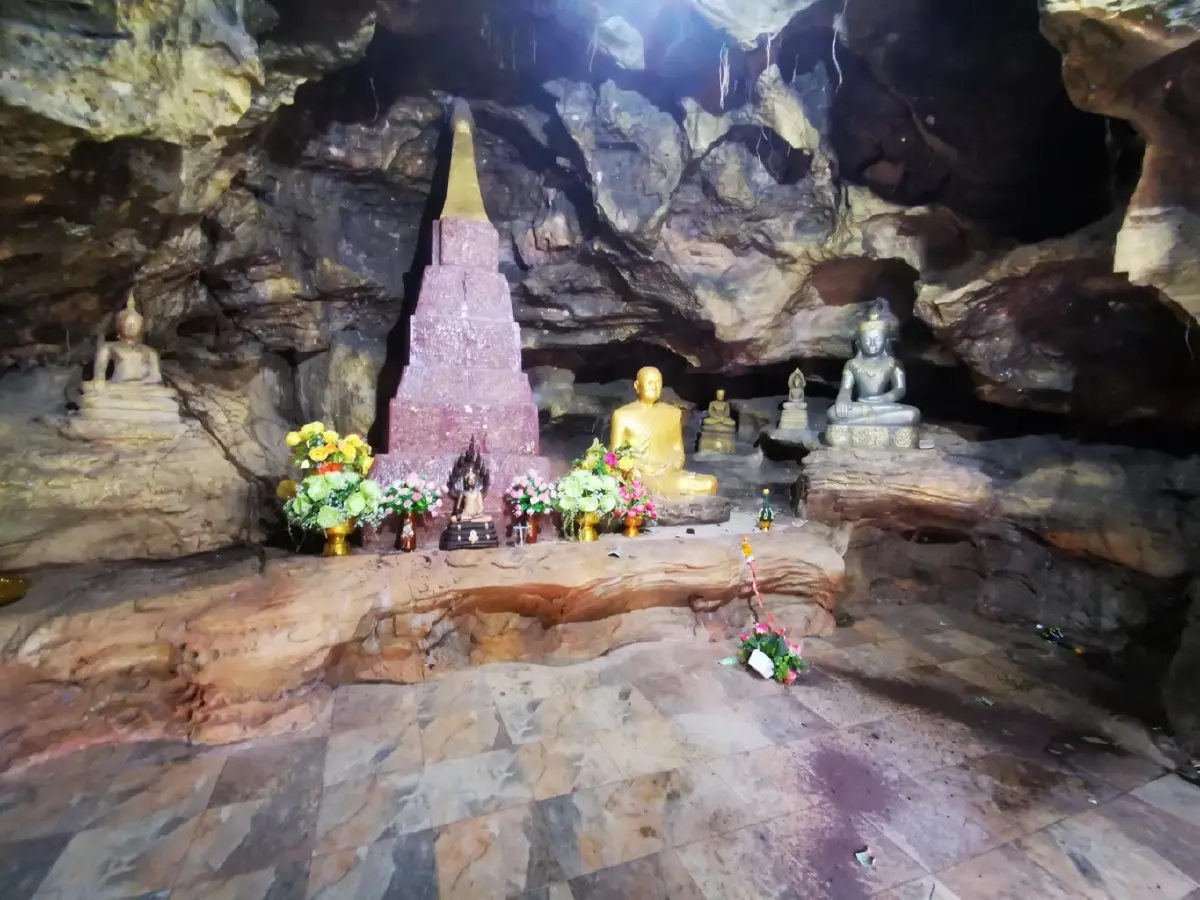 แดนธรรมกั้น...สะพานหินอุบลรัตน์