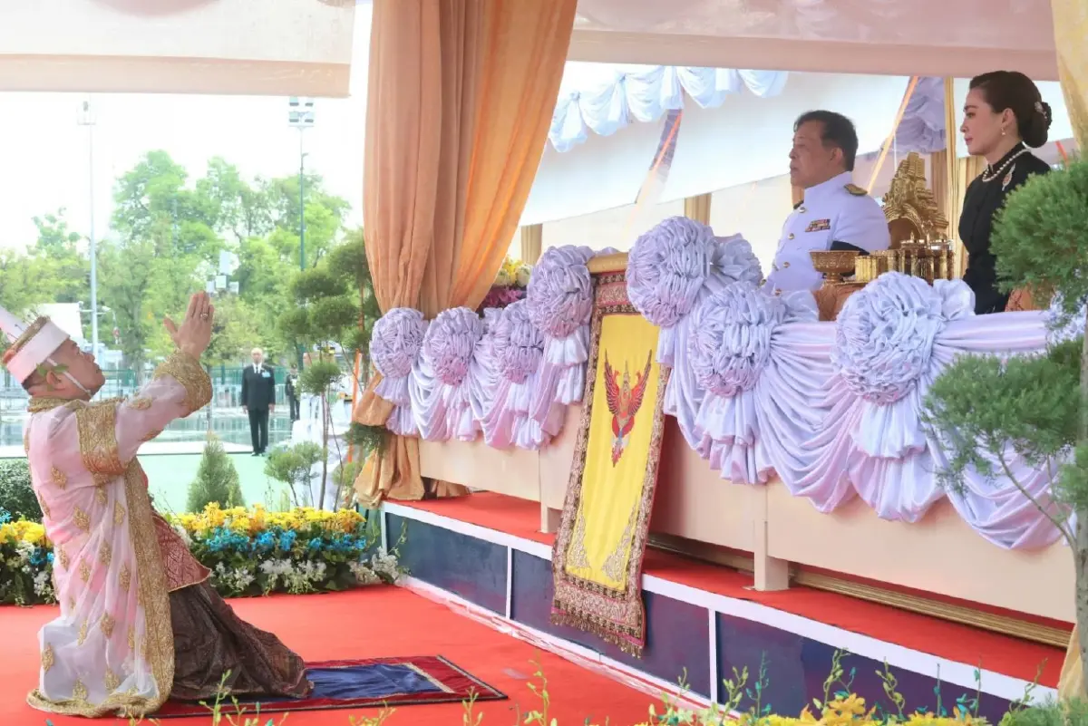 ในหลวง-ราชินี เสด็จพระราชพิธีแรกนาขวัญ วันพืชมงคล 2569
