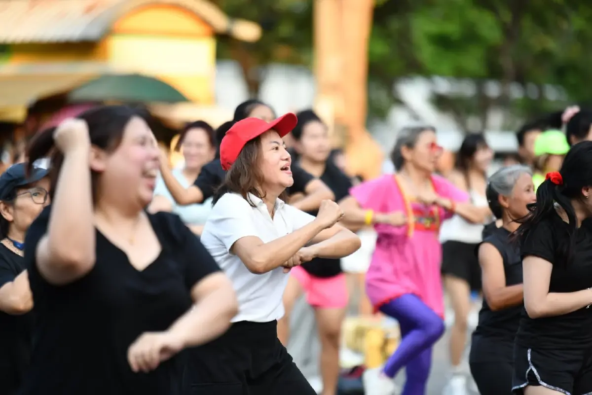 เปิดตารางเต้นแอโรบิกสวนลุม พ.ค.69 ขนทัพ ครูคนดัง ชิงพื้นที่ Gen Z